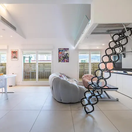 Lb Vacation I Elegant With Terrace & Mezzanine In The Heart Of