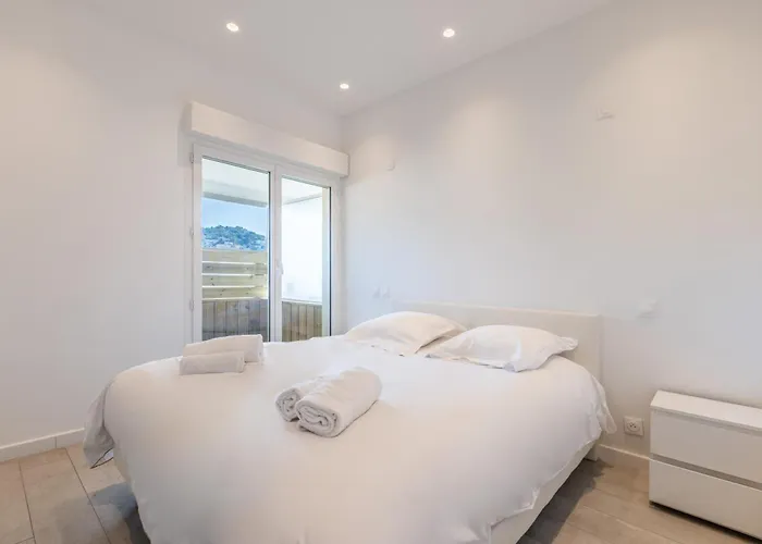 Lb Vacation I Elegant With Terrace & Mezzanine In The Heart Of